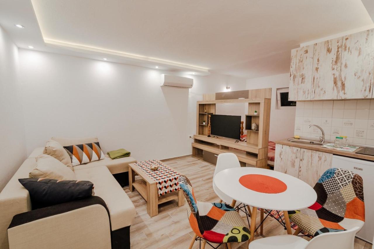 Green Garden Apartments Χέρτσεγκ Νόβι Δωμάτιο φωτογραφία
